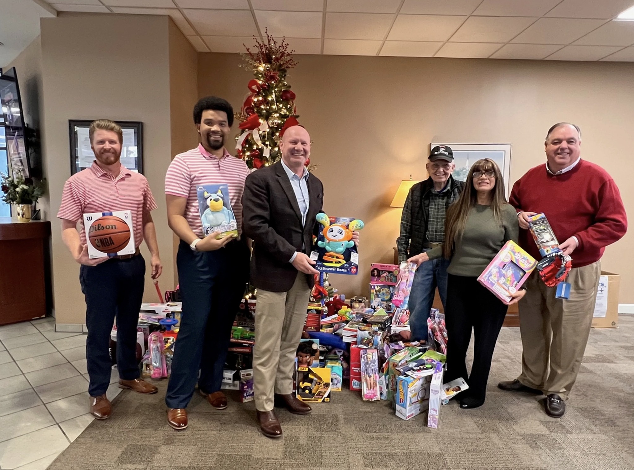Community Bank & Trust Leads the Way This Holiday Season with 2025 Toy Drive for Troup County Children